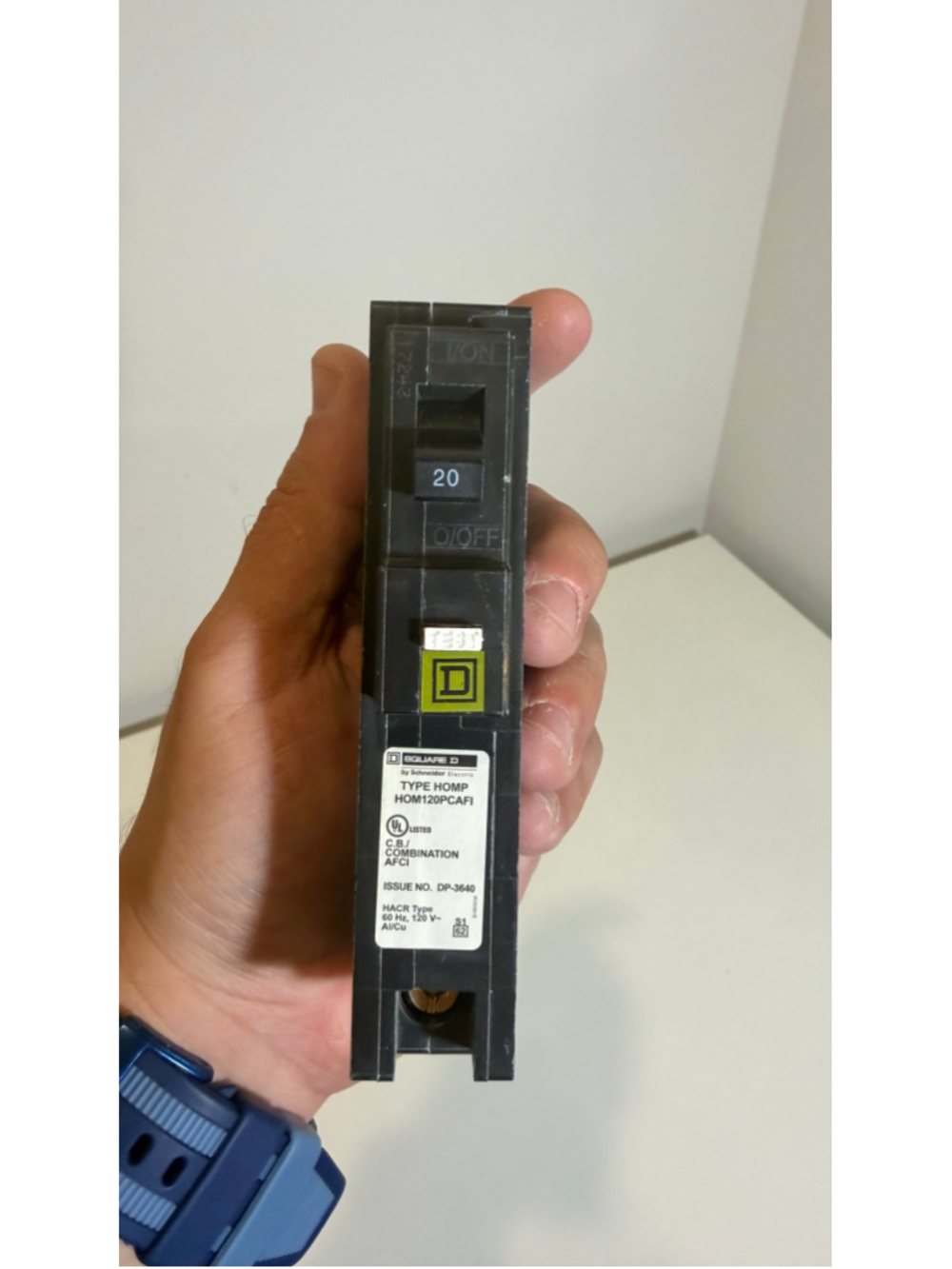 Square D Homeline 20 Amp AFCI Circuit Breaker HOM120PCAFI Plug-On Neutral Clean